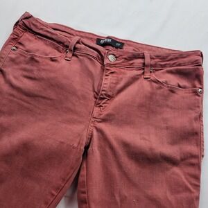 Just Black JB Women's Burnt Red Capri Pants | Size 31P | Made in the USA